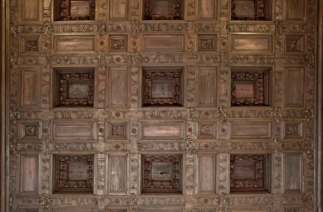Part coffered wooden ceiling 'Emperors