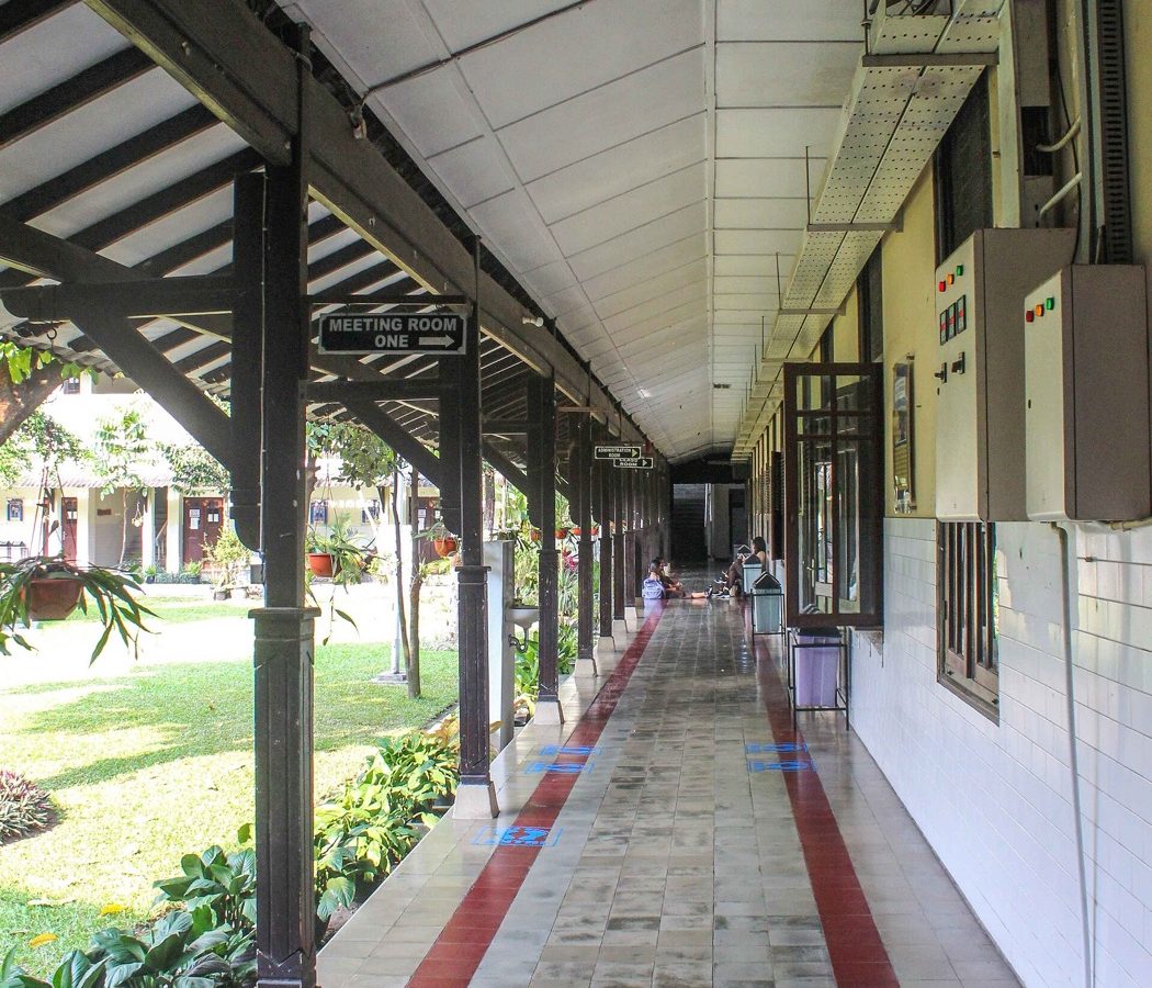 Arsitektur Bangunan SMA BOPKRI I Yogyakarta