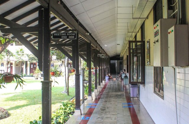 Arsitektur Bangunan SMA BOPKRI I Yogyakarta