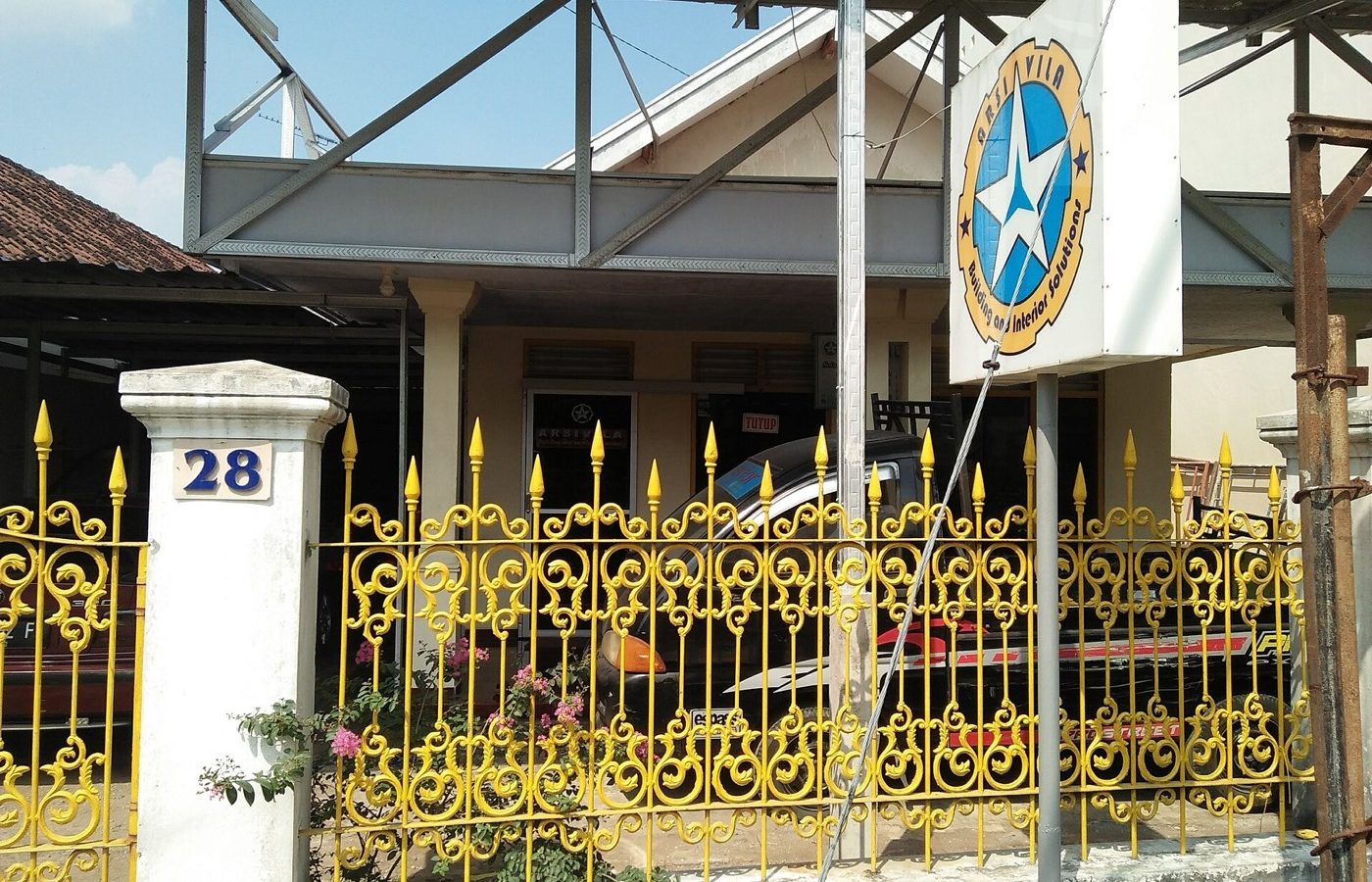 ARSIVILLA Jasa Arsitektur dan Interior merupakan jasa arsitektur dan interior yang berada di Desa Tugu Kepatihan, Kecamatan Jombang, Kabupaten Jombang, Jawa Timur.