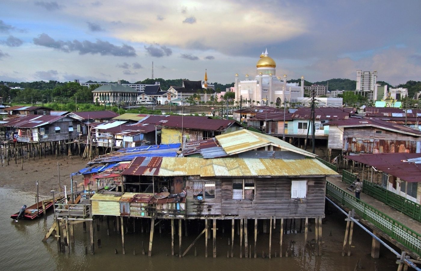 Brunei. Land of contrast